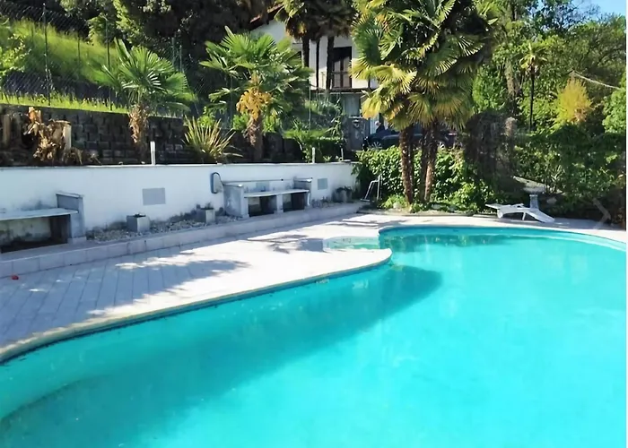 By Maggiore With Mountain Views Holiday home Brissago-Valtravaglia