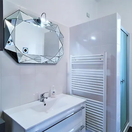 By Maggiore With Mountain Views * Brissago-Valtravaglia