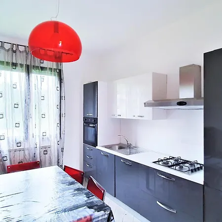 Vakantiehuis By Maggiore With Mountain Views Brissago-Valtravaglia