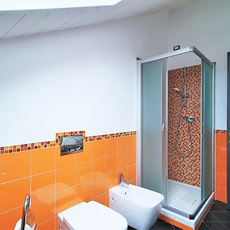 By Maggiore With Mountain Views Hébergement de vacances