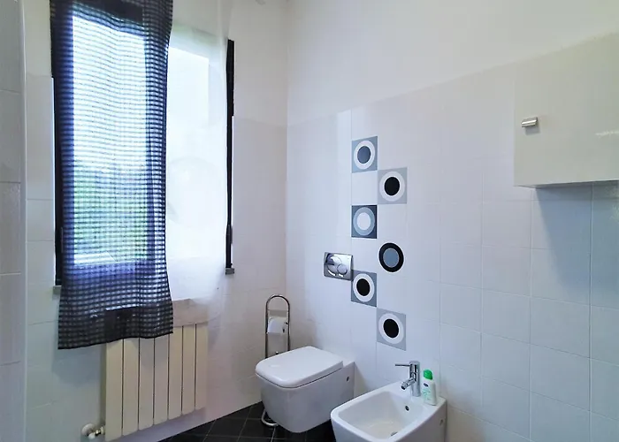 By Maggiore With Mountain Views Brissago-Valtravaglia