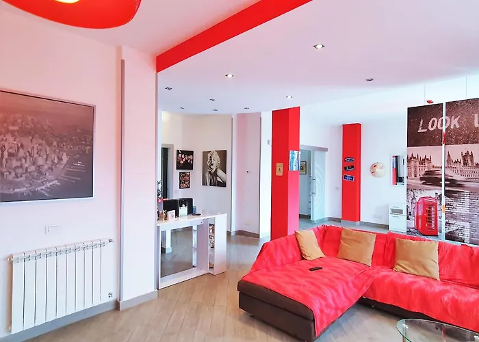 By Maggiore With Mountain Views Semesterbostad *